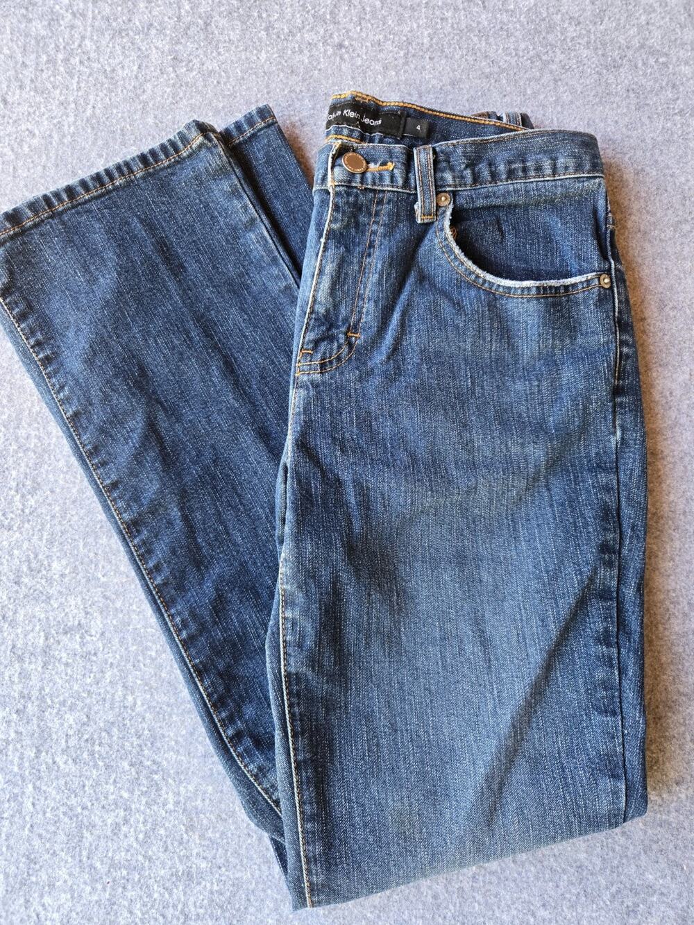 Calvin Klein Women's Jeans Lean Bootcut Mid Rise Medium Wash Size 4 (28"x29.5")